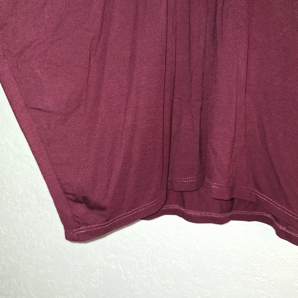 Adrienne Plum V-Neck Pocket T-shirt Size 1X - Picture 5 of 8